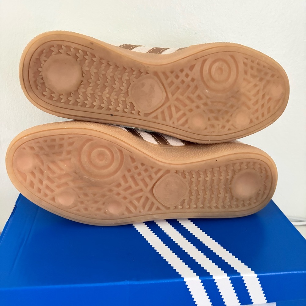 Adidas Spezial Women's (Runs large, size down) - Picture 11 of 11